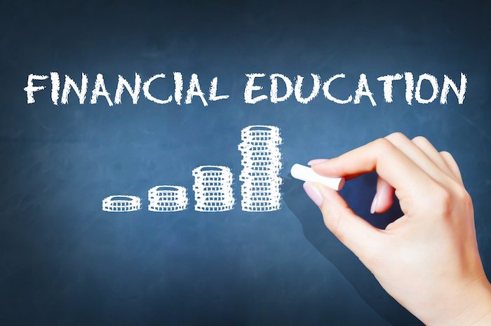 Financial Education: Get Ahead of the Curve with These 5 Essential Financial Books